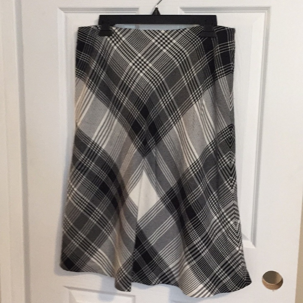 Black and White Plaid Skirt